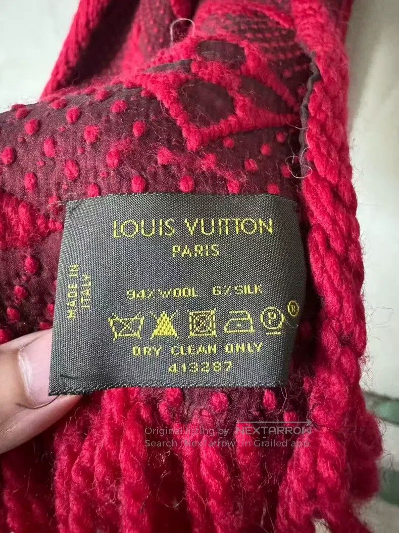 Louis Vuitton Louis Vuitton Fully printed double-sided red scarf Size ONE SIZE - 3 Thumbnail