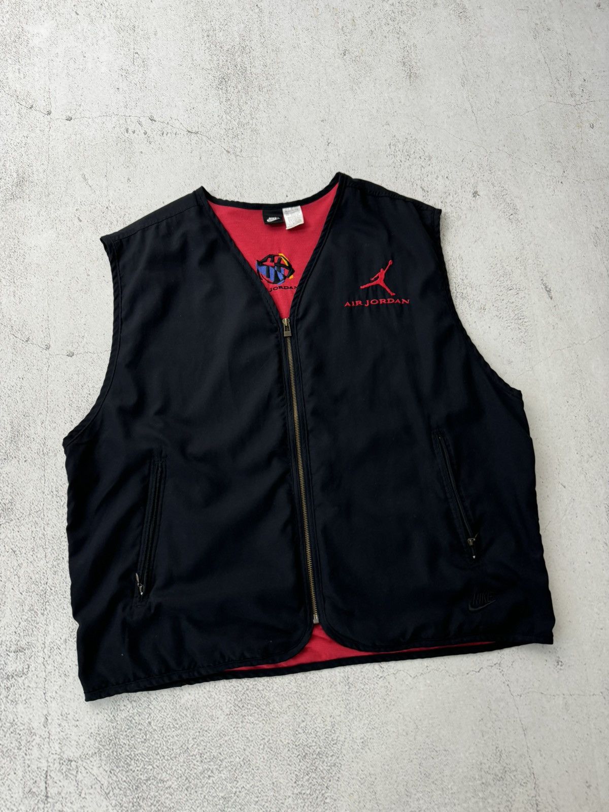 Jordan Brand × Nike × Vintage Nike Air Jordan Vintage Logo Vest Size US XL / EU 56 / 4 - 4 Thumbnail