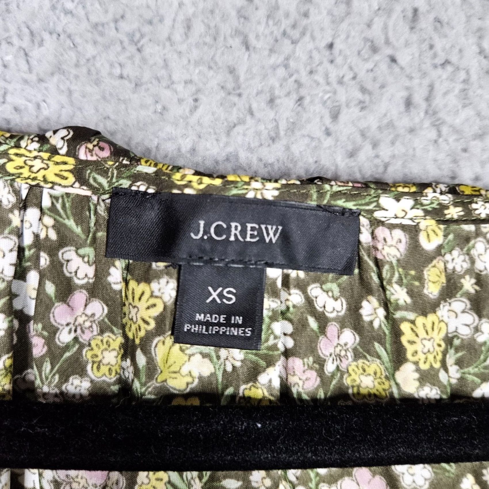 J.Crew J.CREW Shirt Womens XS Women Ruffle Sleeve Button Floral Printed Size Size XS / US 0-2 / IT 36-38 - 4 Thumbnail