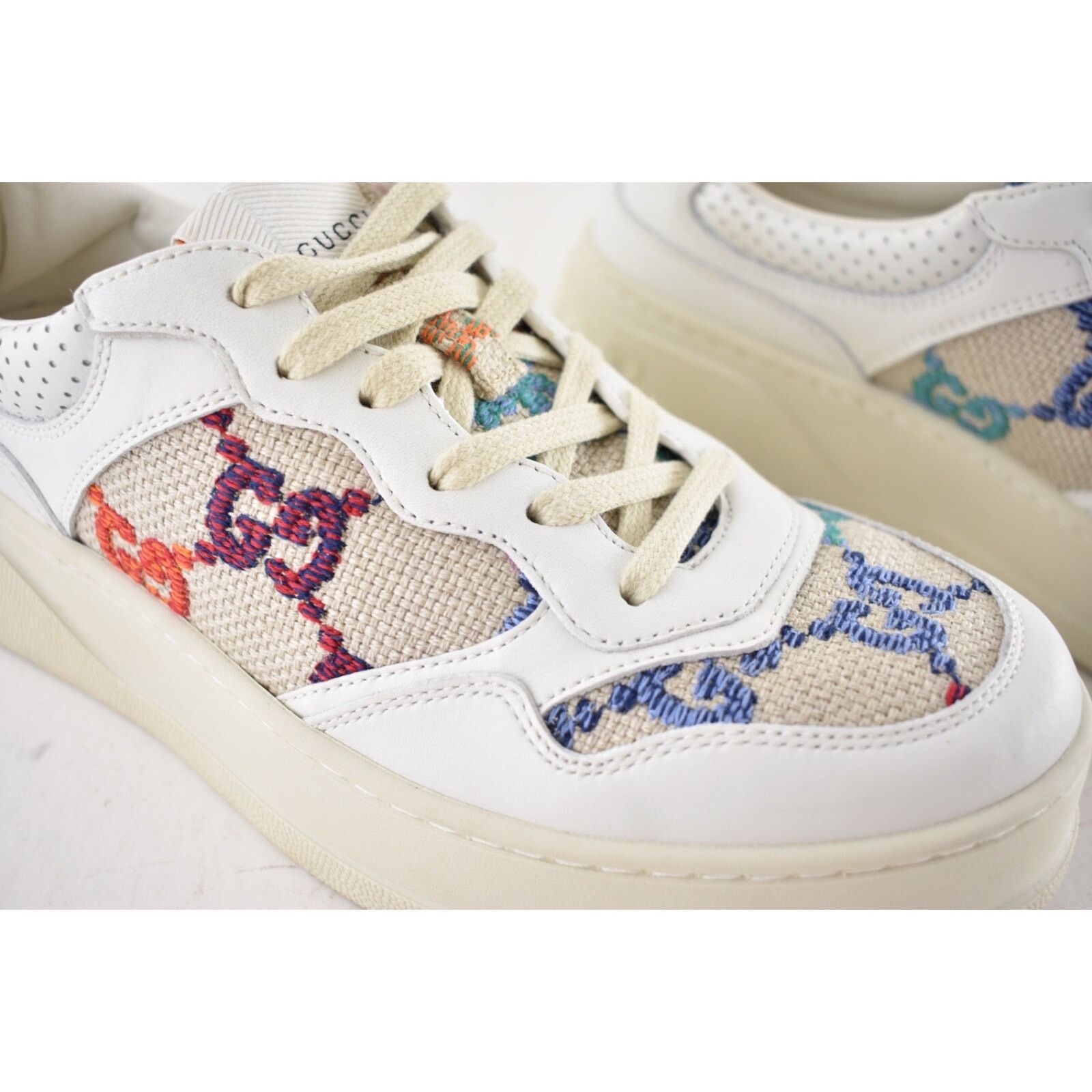 Gucci Gucci GG Logo White Platform Low Top Lace Up Tie Sneaker 40 Size US 10 / IT 40 - 6 Thumbnail