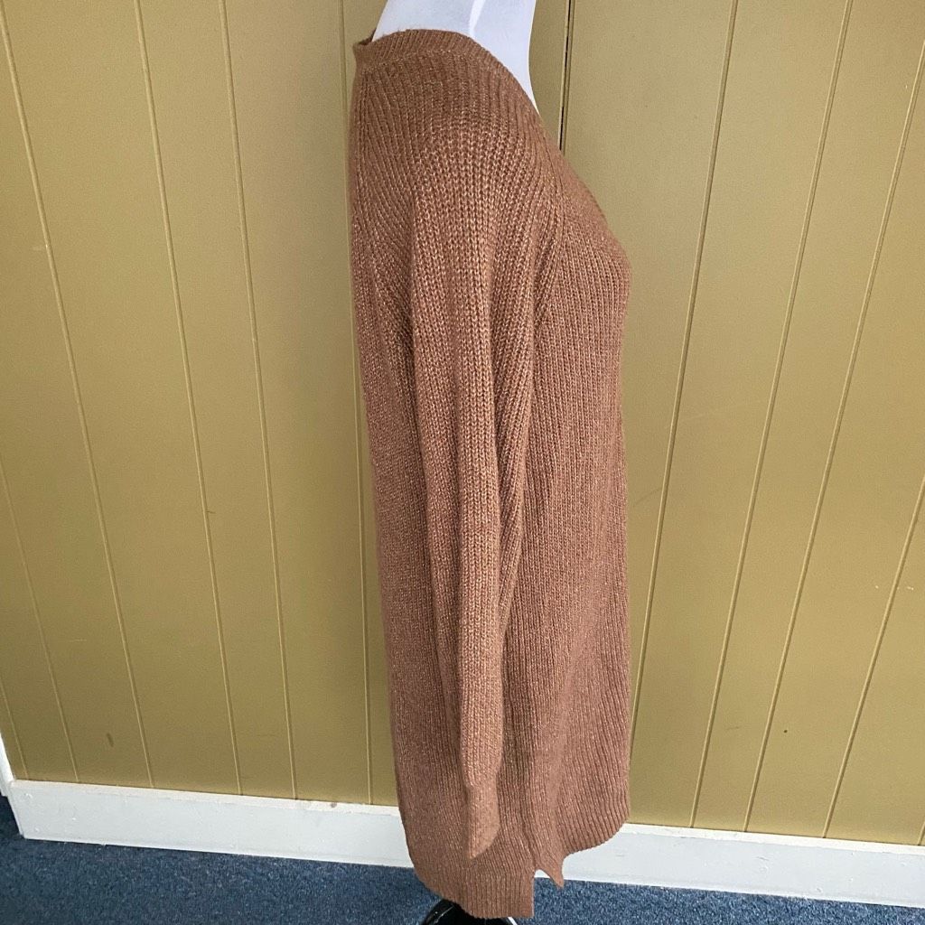 Old Navy Old Navy women S v-cut 3 button Longsleeve midi sweater dres Size S / US 4 / IT 40 - 5 Thumbnail