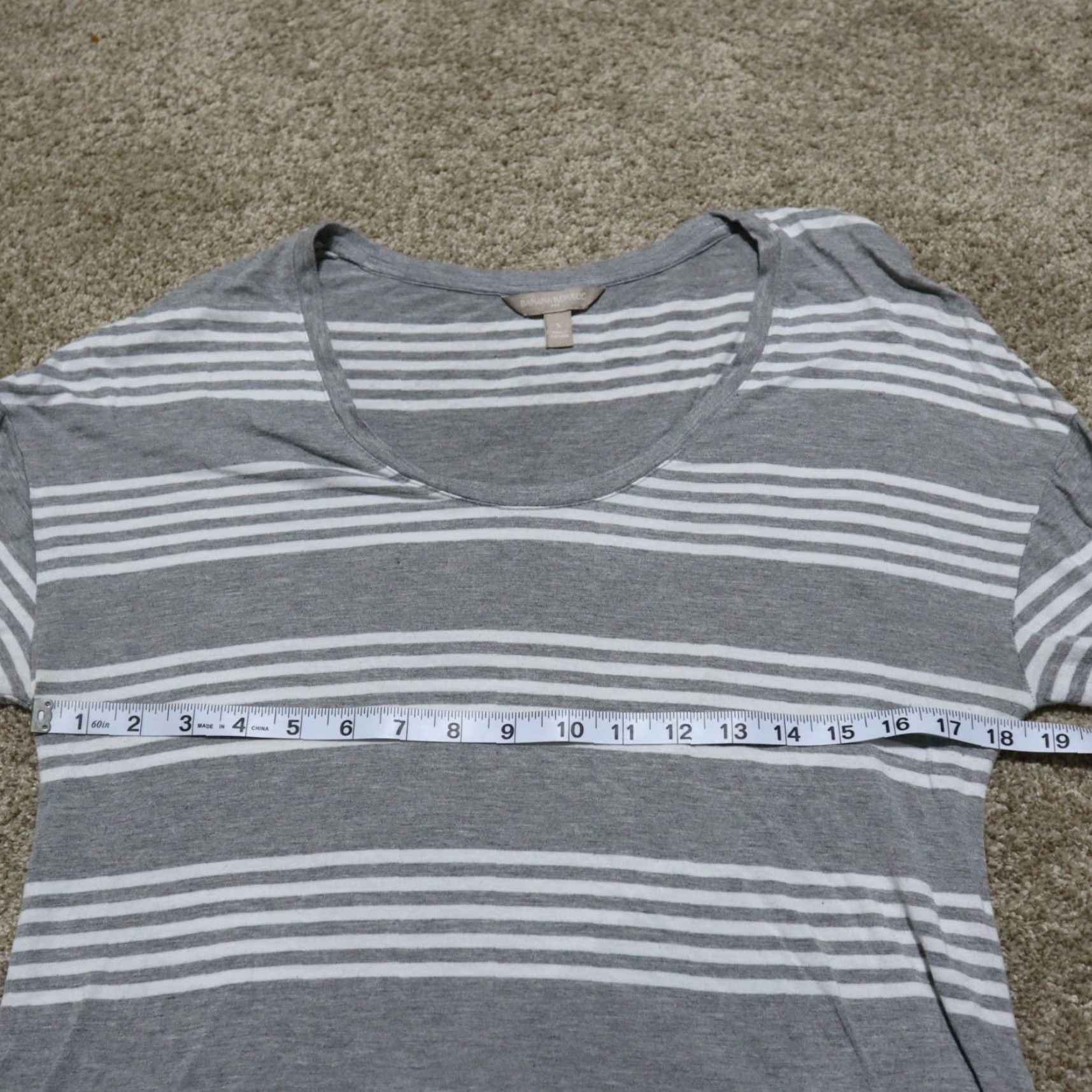Banana Republic Banana Republic Top Shirt Gray White Stripe Knit Cotton Blend Long Sleeve T-Shirt Women S Small Crew Neck Casual Size S / US 4 / IT 40 - 4 Thumbnail