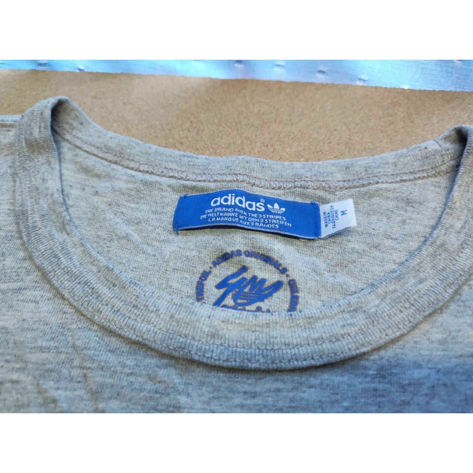 Adidas Adidas Originals Mens T-Shirt Short Sleeve Size M Gray 40 Years Trefoil Logo Size US M / EU 48-50 / 2 - 7 Thumbnail