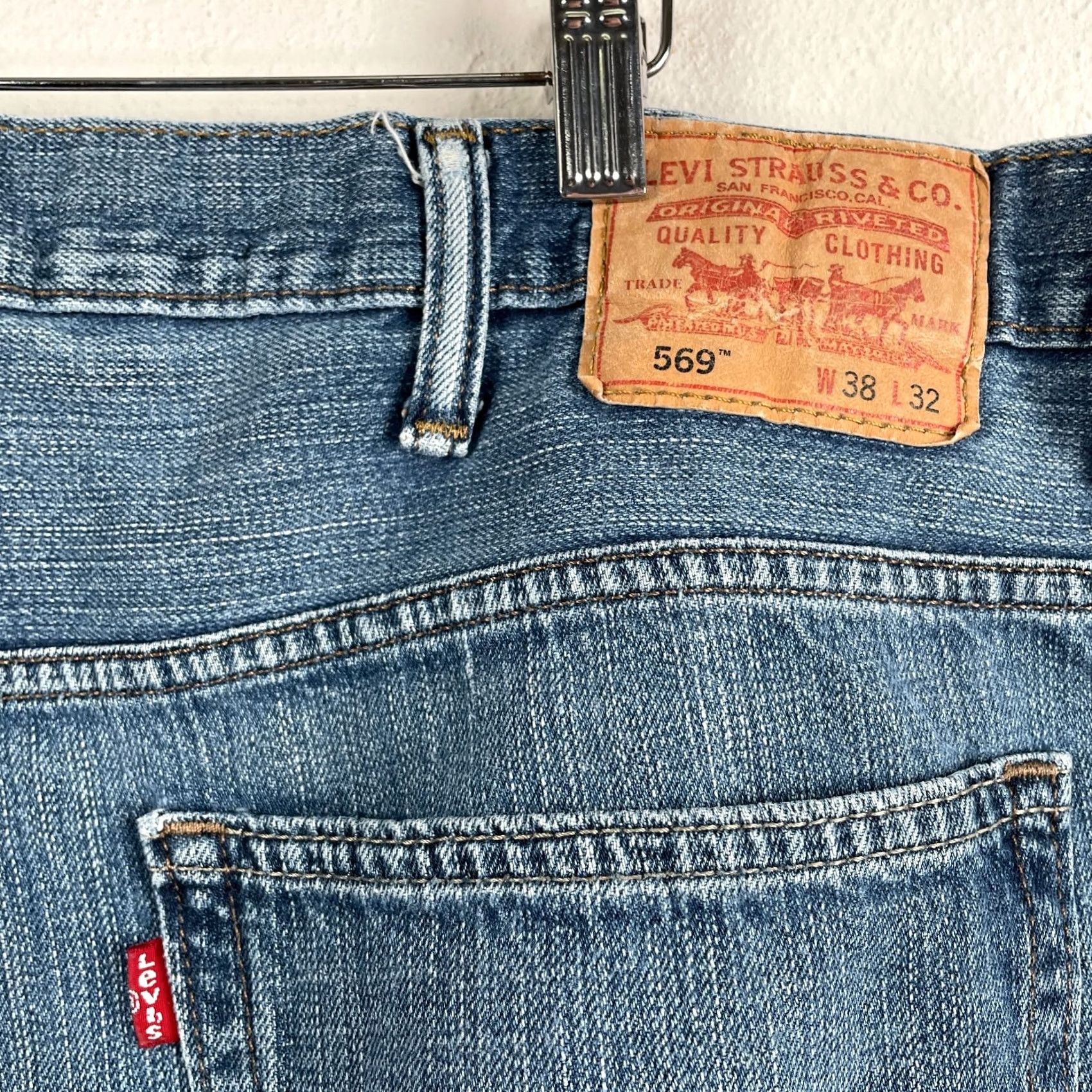 Levi's VINTAGE Levi's 569 Jeans Men Blue Straight Loose Denim 40x31 Distressed Regular Mens Size US 40 / EU 56 - 3 Thumbnail