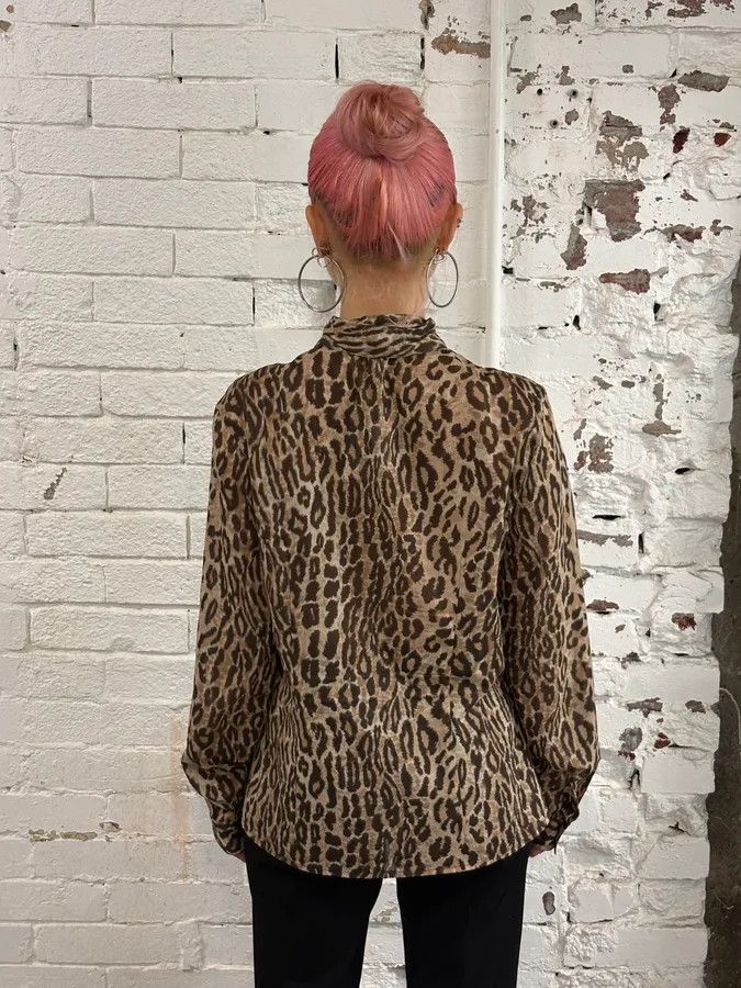 Dolce & Gabbana 2000s Dolce & Gabbana Leopard Glamour Shirt Size M / US 6-8 / IT 42-44 - 3 Thumbnail