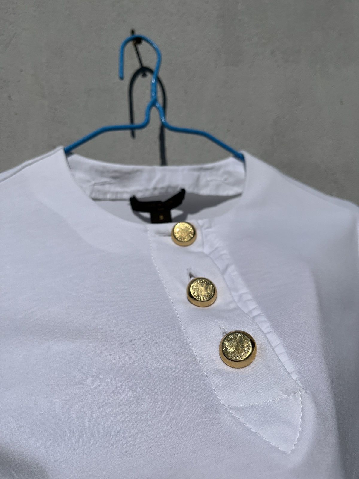 Louis Vuitton Louis Vuitton LV silk long shirt blouse t shirt top Size S / US 4 / IT 40 - 5 Thumbnail