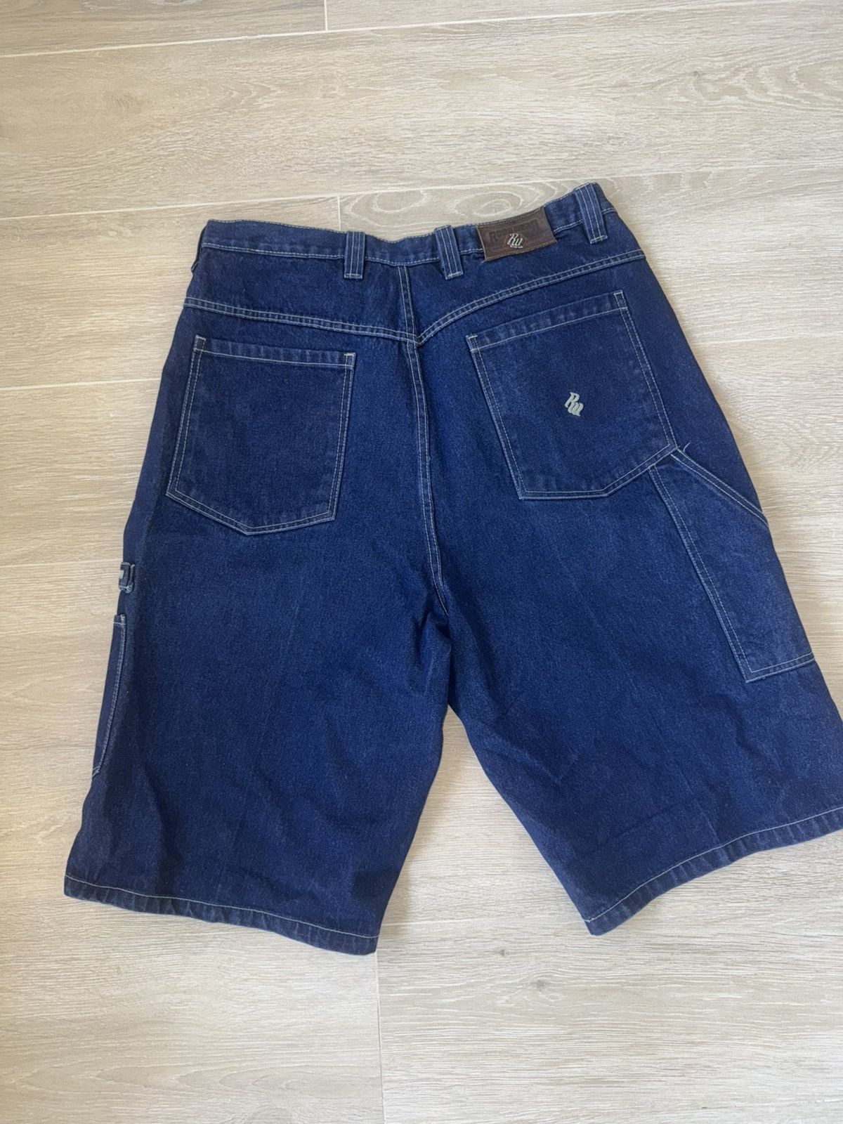 Rocawear Rocawear embroidered jorts Size US 38 / EU 54 - 2 Thumbnail