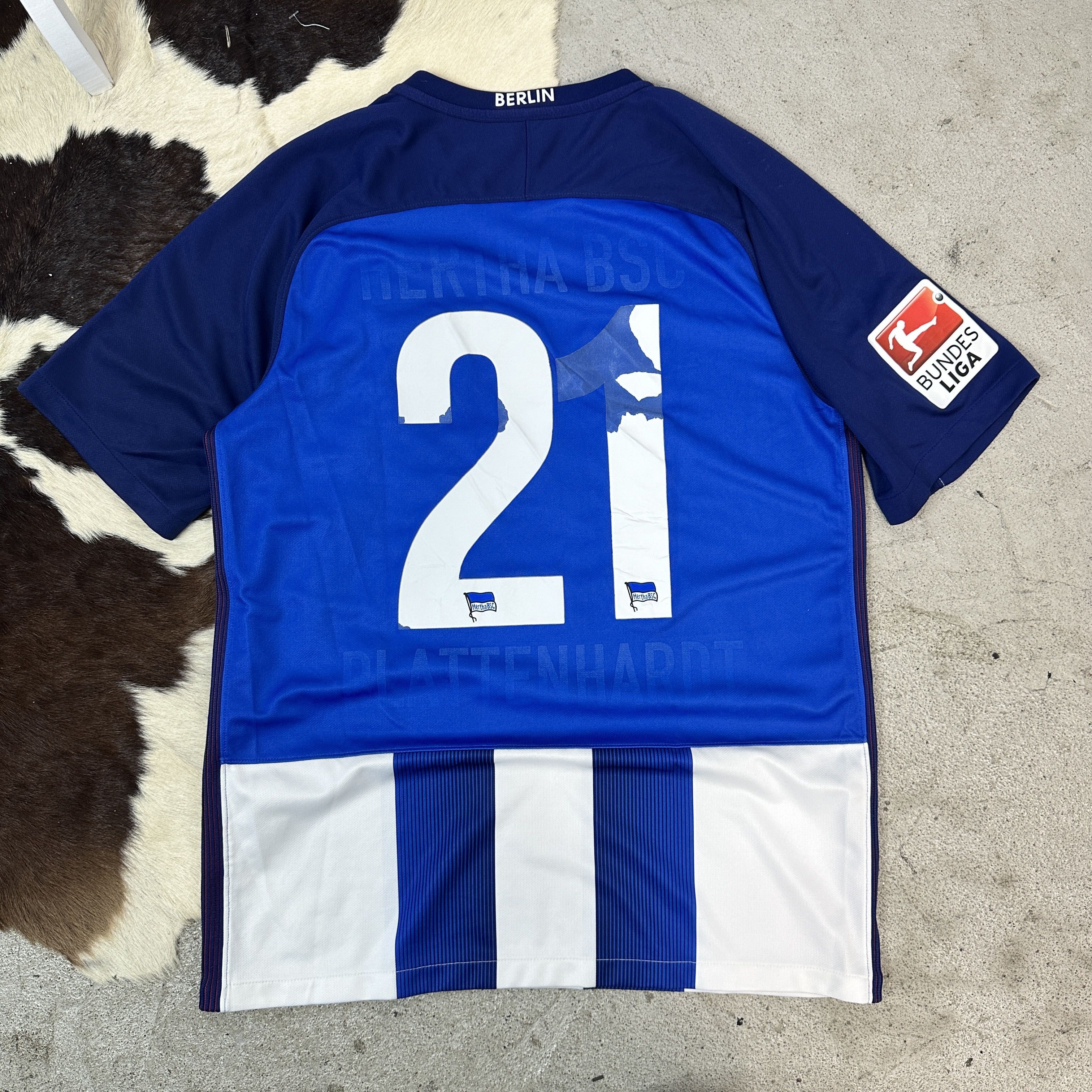 Nike × Vintage Jersey Nike Hertha BSC 17/18 Home Size US M / EU 48-50 / 2 - 6 Thumbnail