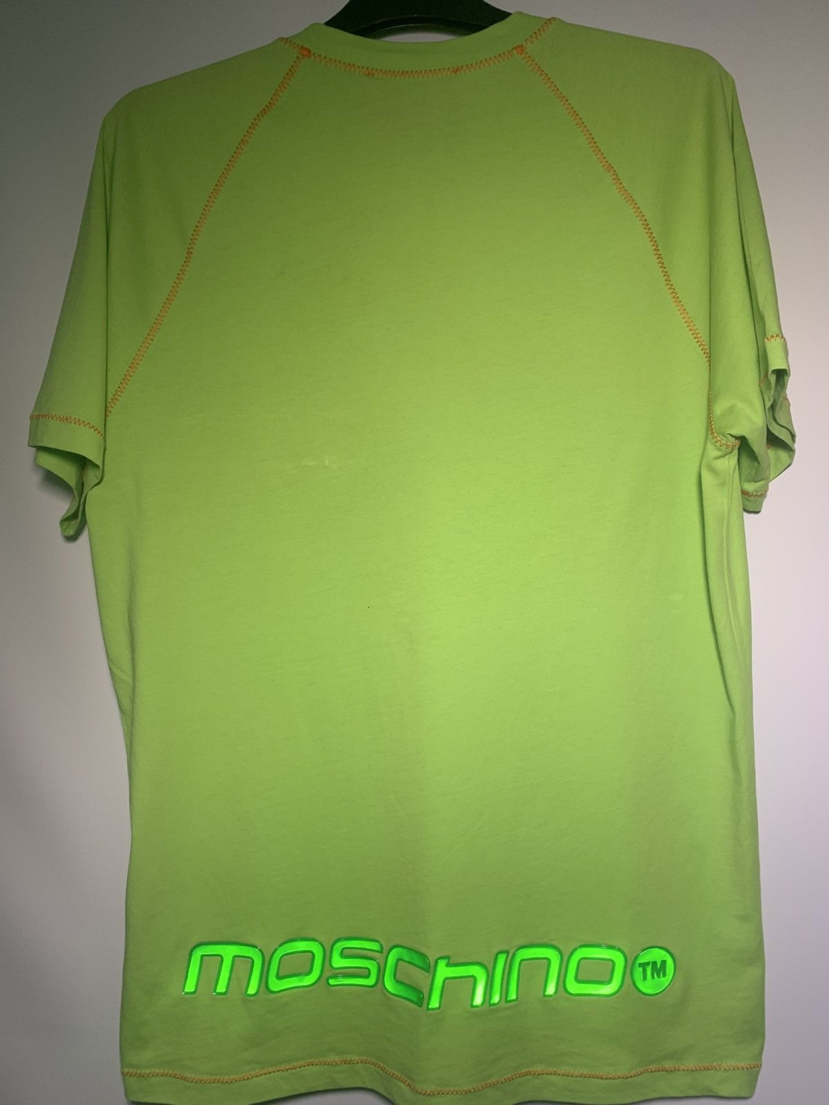 Moschino Moschino Logo Patch T-Shirt - Limited, Hard to Find, Size M Size US M / EU 48-50 / 2 - 4 Thumbnail
