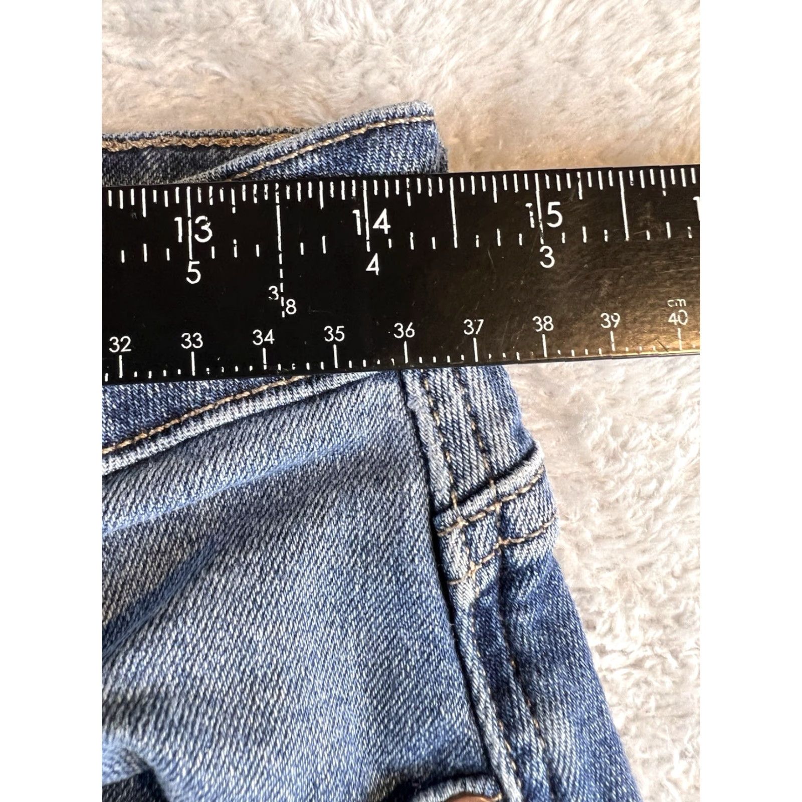 American Eagle Outfitters American Eagle Jeans Womens 10 29x26.5 Long Blue Mom Jean High Rise Boho Vintage No N/A Size 32" / US 10 / IT 46 - 4 Thumbnail