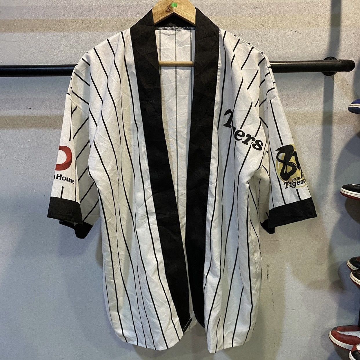 Japanese Brand Hanshin Tigers Kimono Size US L / EU 52-54 / 3 - 1 Thumbnail
