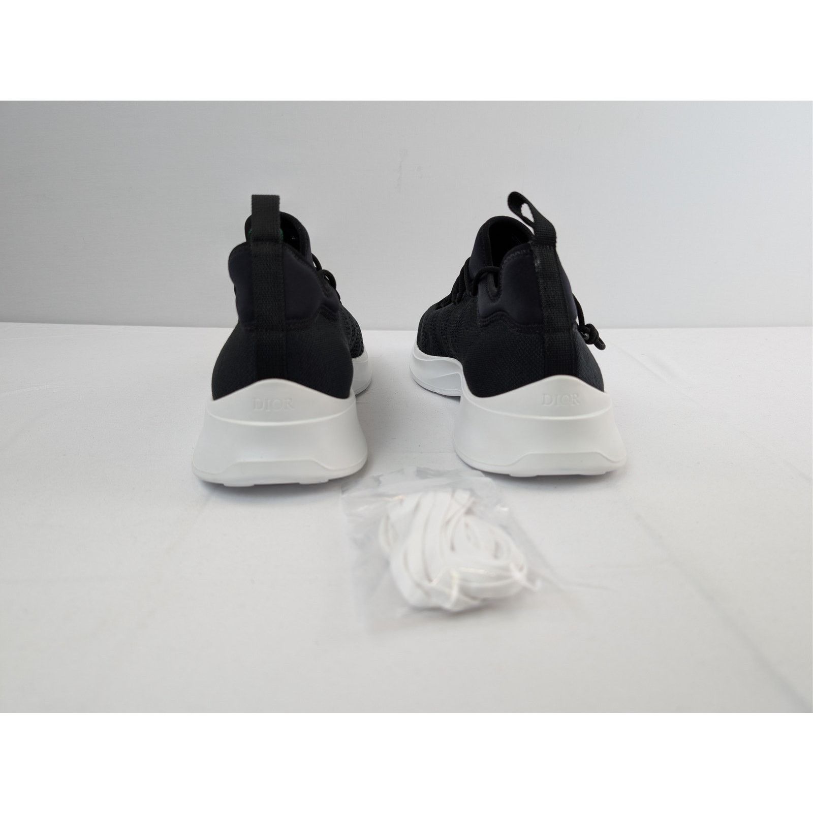 Dior o1rshd1 B25 Neoprene Runner sneaker in Black/White Size US 13 / EU 46 - 11 Thumbnail