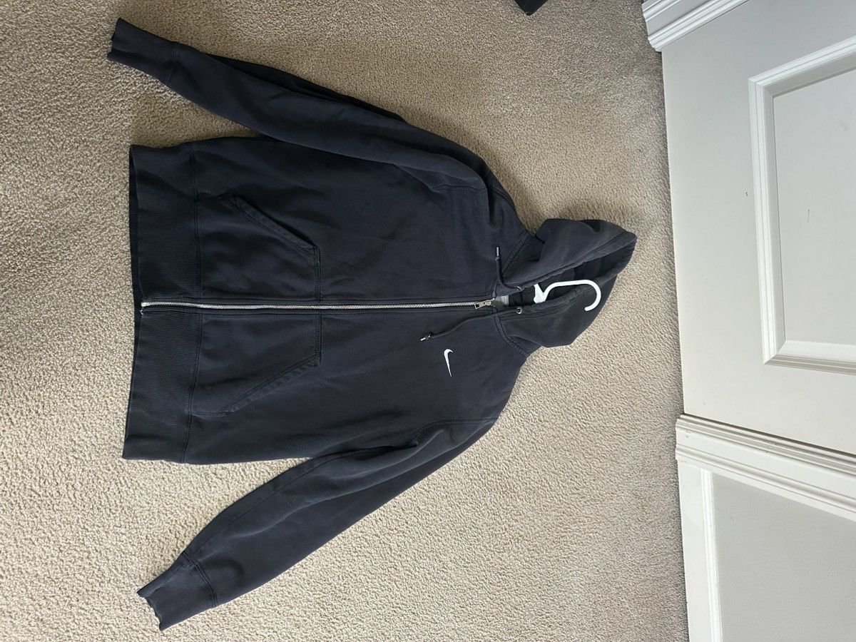 Vintage Black vintage Nike zip up Size US L / EU 52-54 / 3 - 1 Thumbnail