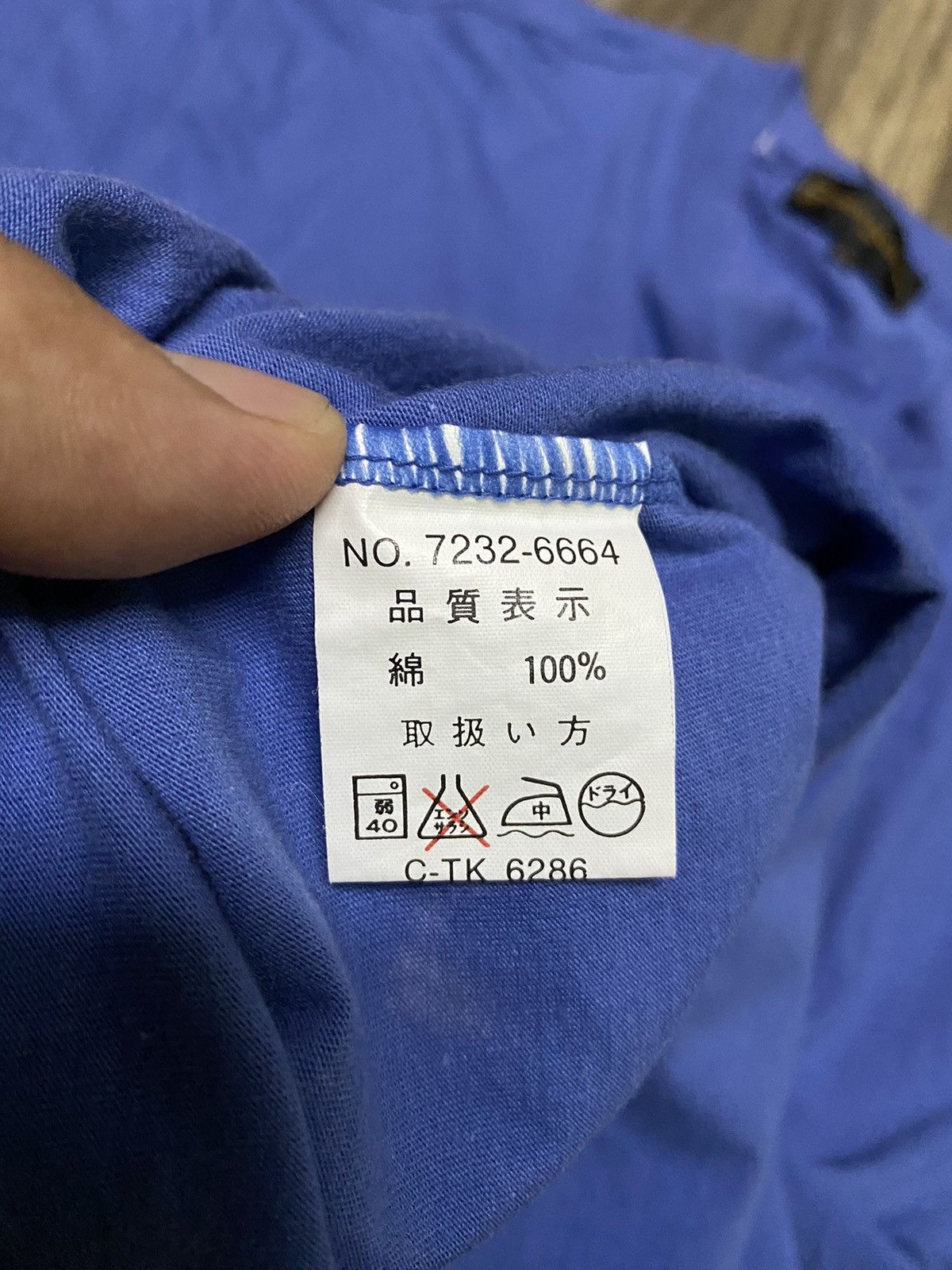 Valentino × Vintage Vintage Gianni Valentino Italy Embroid Biglogo Tee Size US L / EU 52-54 / 3 - 4 Thumbnail