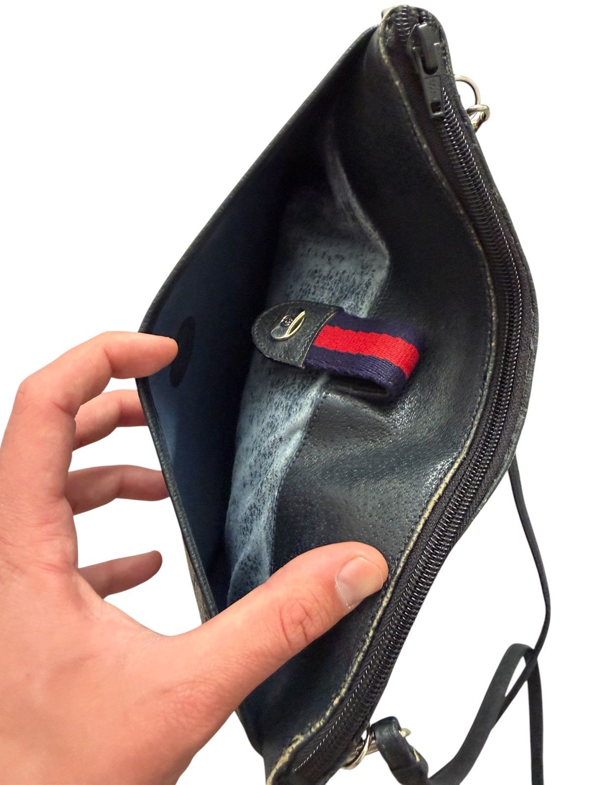 Gucci Vintage Gucci GG Supreme Sherry Line Bag Size ONE SIZE - 9 Thumbnail