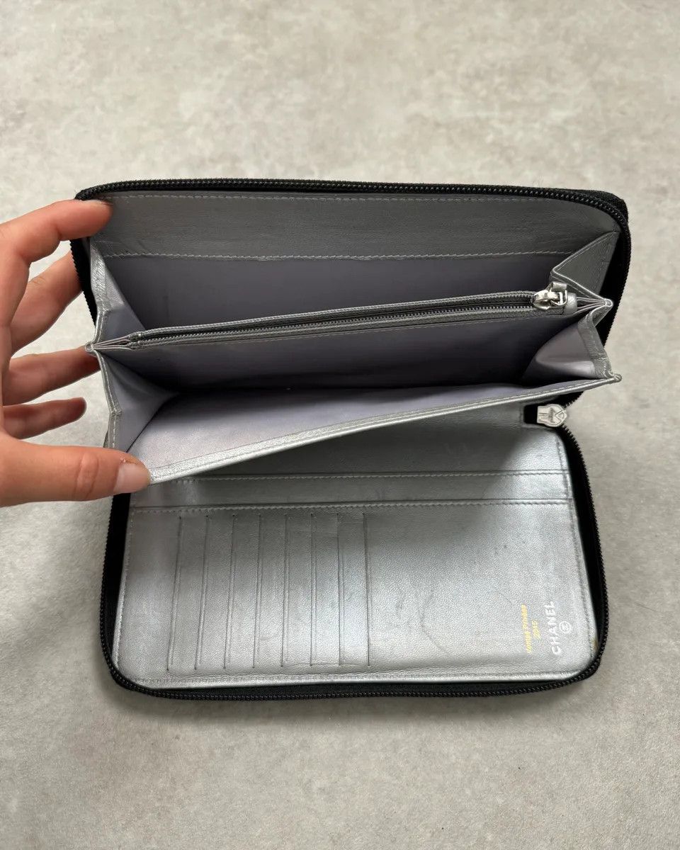 Chanel Chanel Black Lambskin Camellia Embossed Leather Wallet Size ONE SIZE - 5 Thumbnail