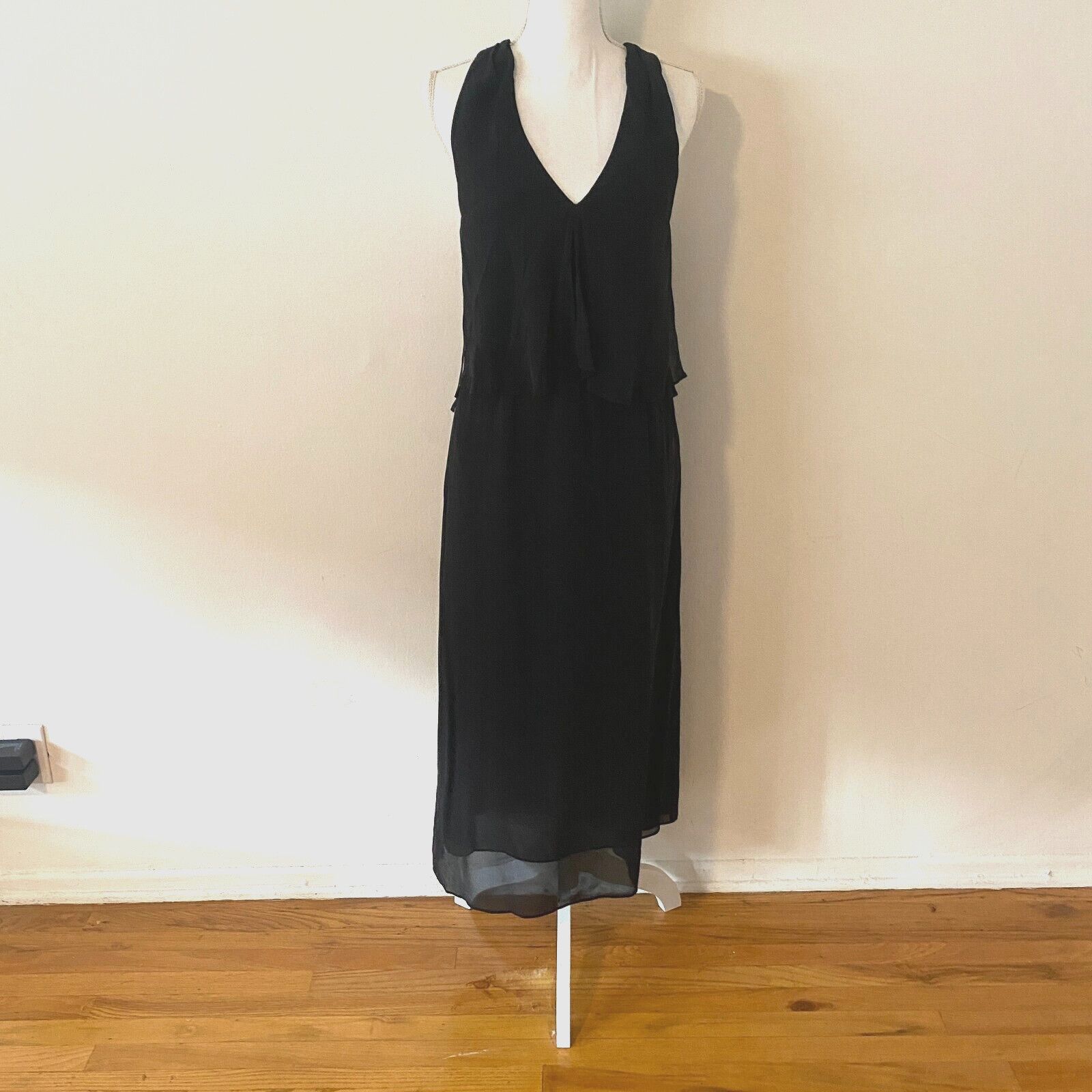 Aritzia Aritzia Babaton Black SILK Chiffon VNeck Racerback Maxi S Size S / US 4 / IT 40 - 1 Thumbnail