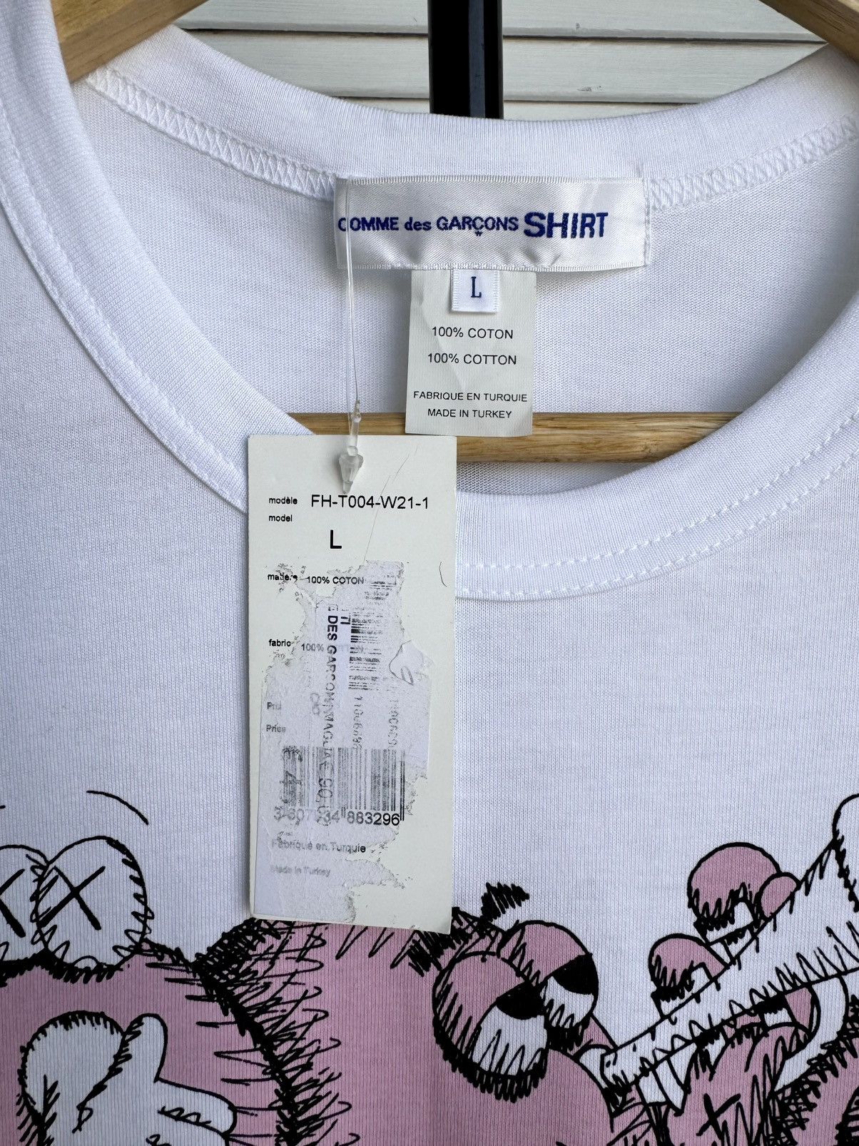 Comme des Garcons Comme des Garçons Shirt KAWS Graphic T-Shirt White Size US L / EU 52-54 / 3 - 6 Thumbnail