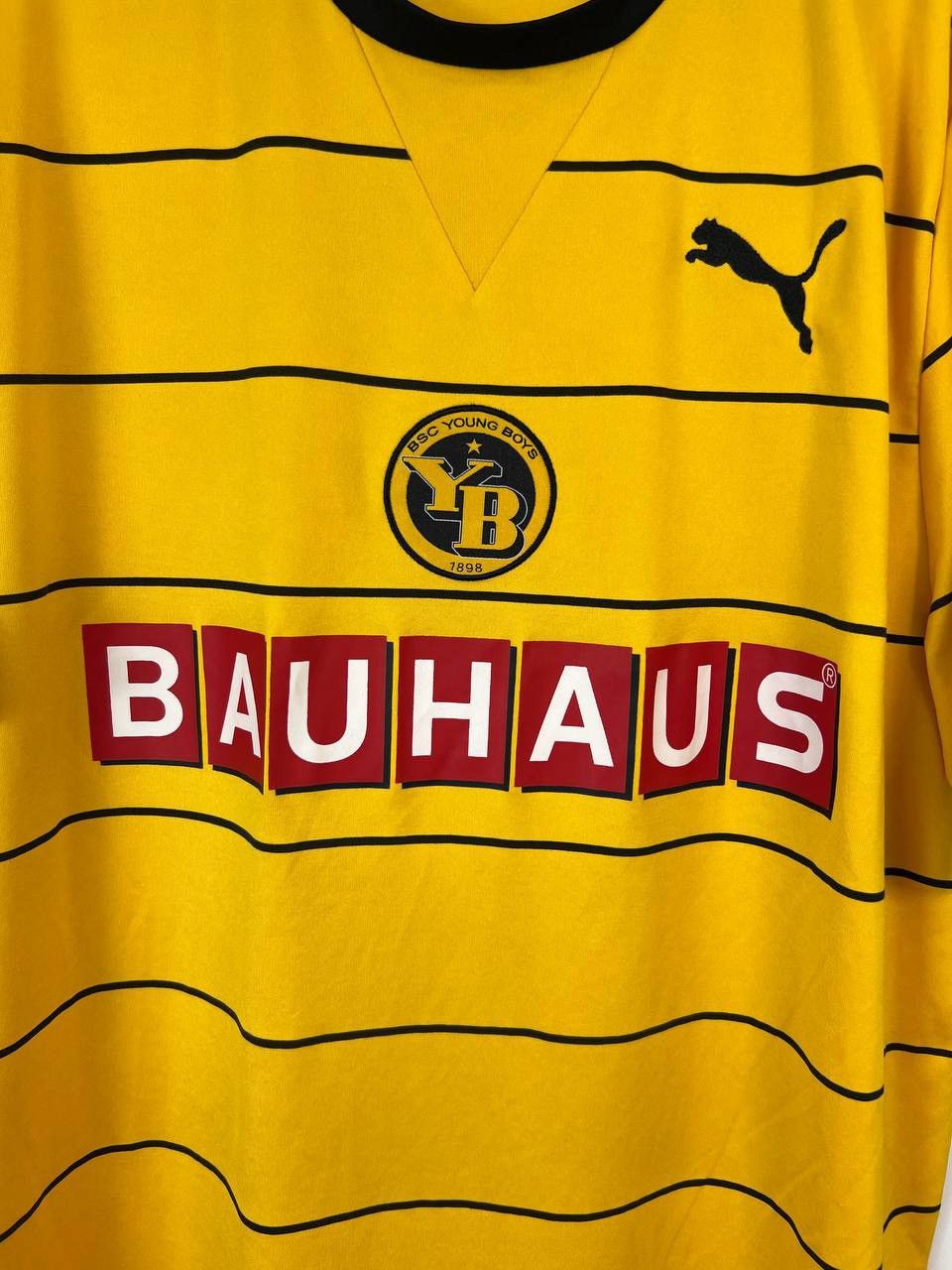 Puma YOUNG BOYS 2011 2012 HOME SHIRT PUMA BAUHAUS SWISS LEAGUE Size US XL / EU 56 / 4 - 2 Thumbnail