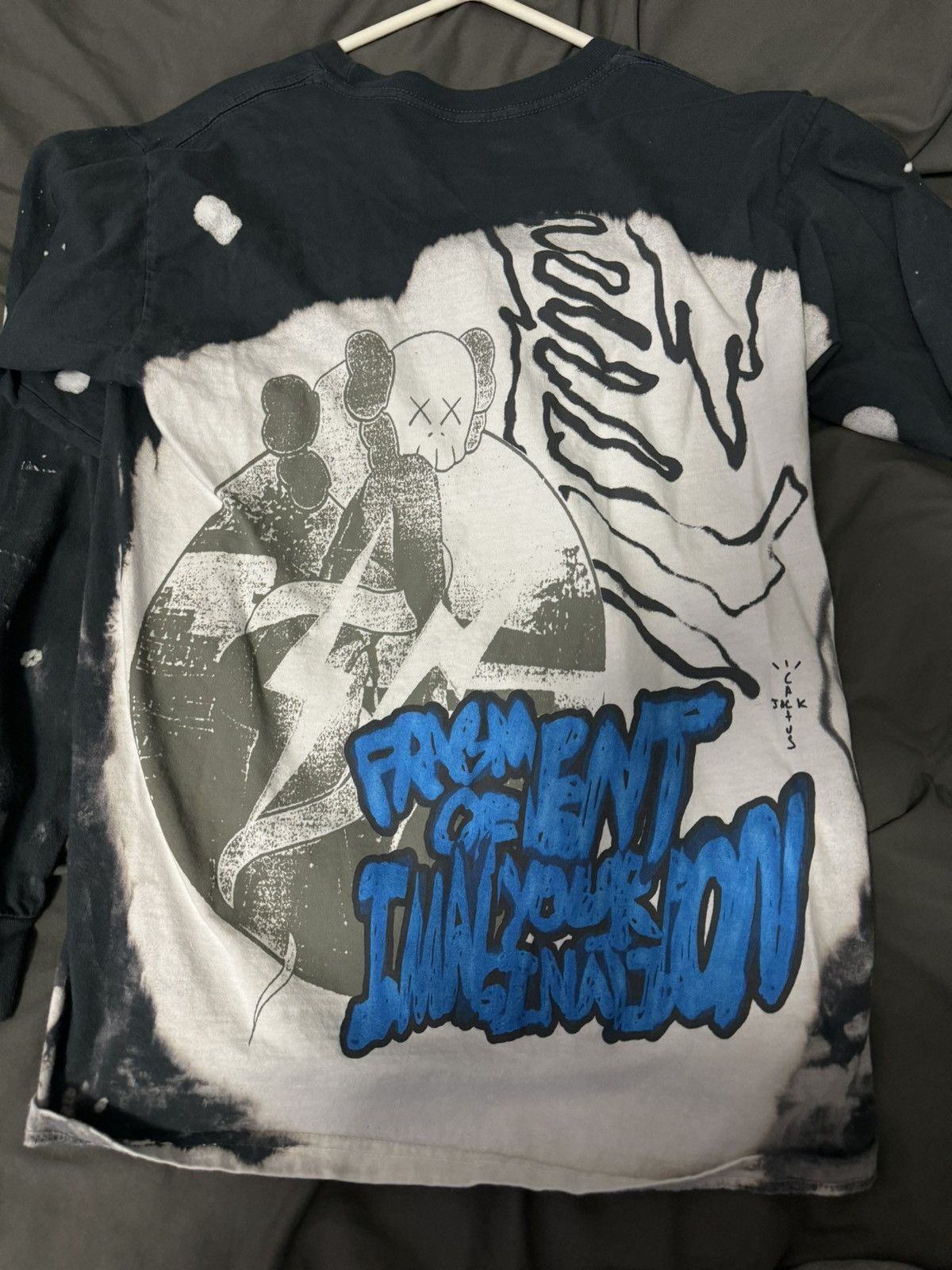 Kaws × Travis Scott Travis Scott x kaws long sleeve shirt Size US S / EU 44-46 / 1 - 3 Thumbnail