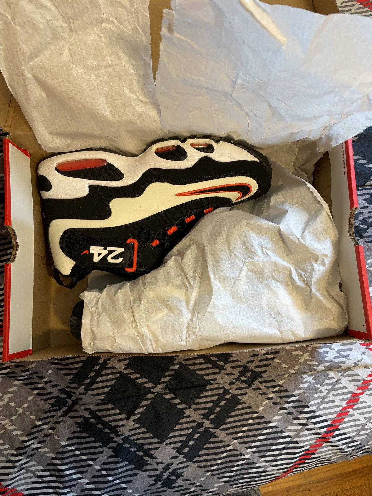 Nike Nike Air Griffey Max 1 San Francisco Colorway Size 9.5 Size US 9.5 / EU 42-43 - 7 Thumbnail