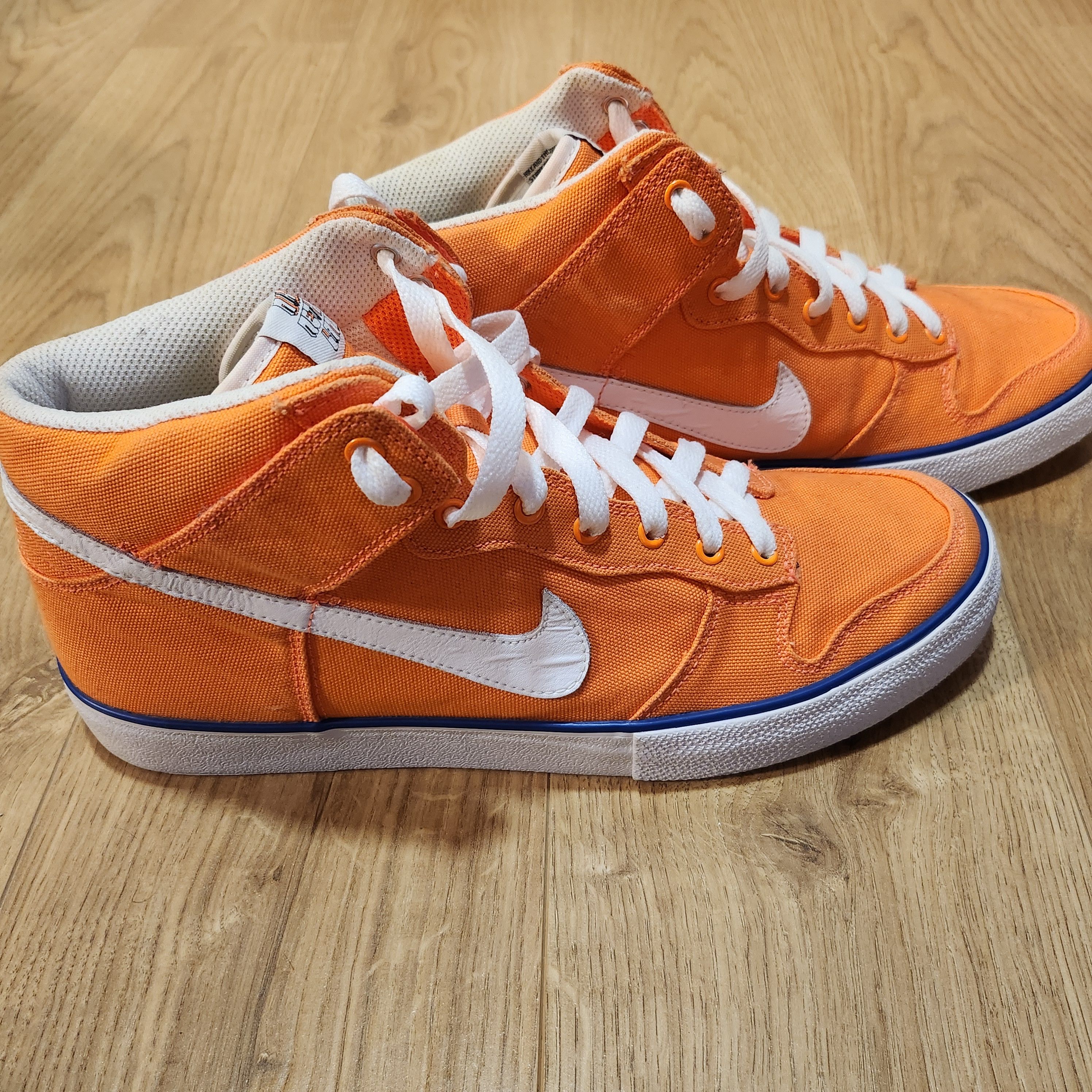 Nike RARE 2010 Nike Dunk Netherlands Size US 12 / EU 45 - 4 Thumbnail