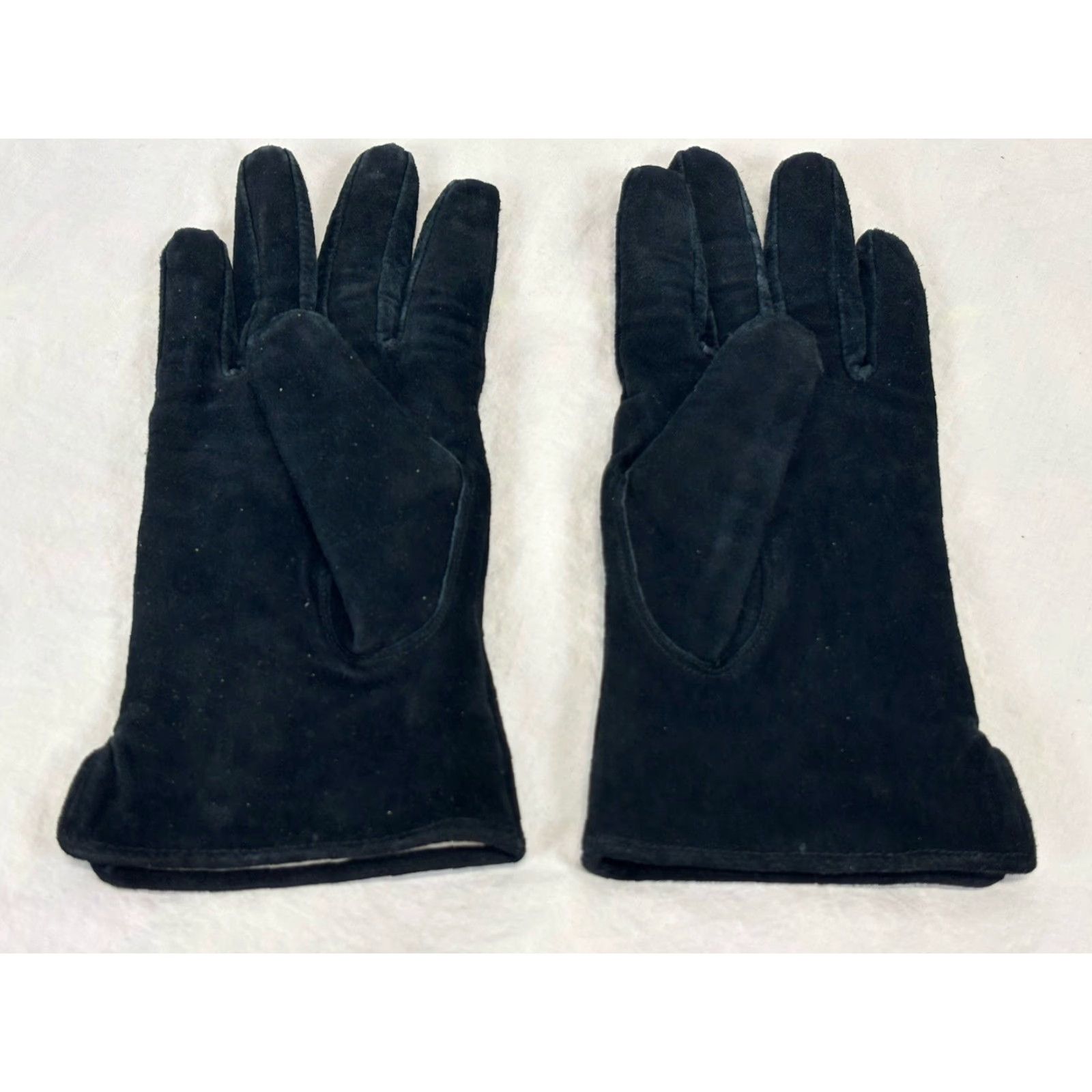 Wilson VINTAGE Wilson’s Leather Suede Gloves Women’s Medium Lined Black Glove Solid Pattern Womens M Black Suede Gloves Size ONE SIZE - 2 Thumbnail