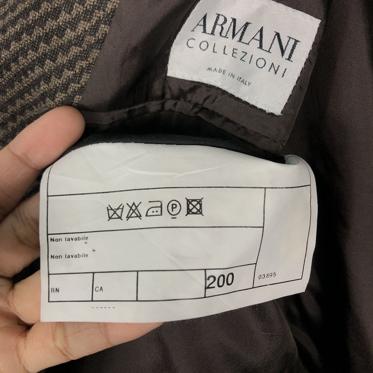 Armani Collezioni × Designer × Vintage 📌VINTAGE ARMANI COLLEZIONI MADE IN ITALY TARTAN DESIGN Size US M / EU 48-50 / 2 - 19 Thumbnail