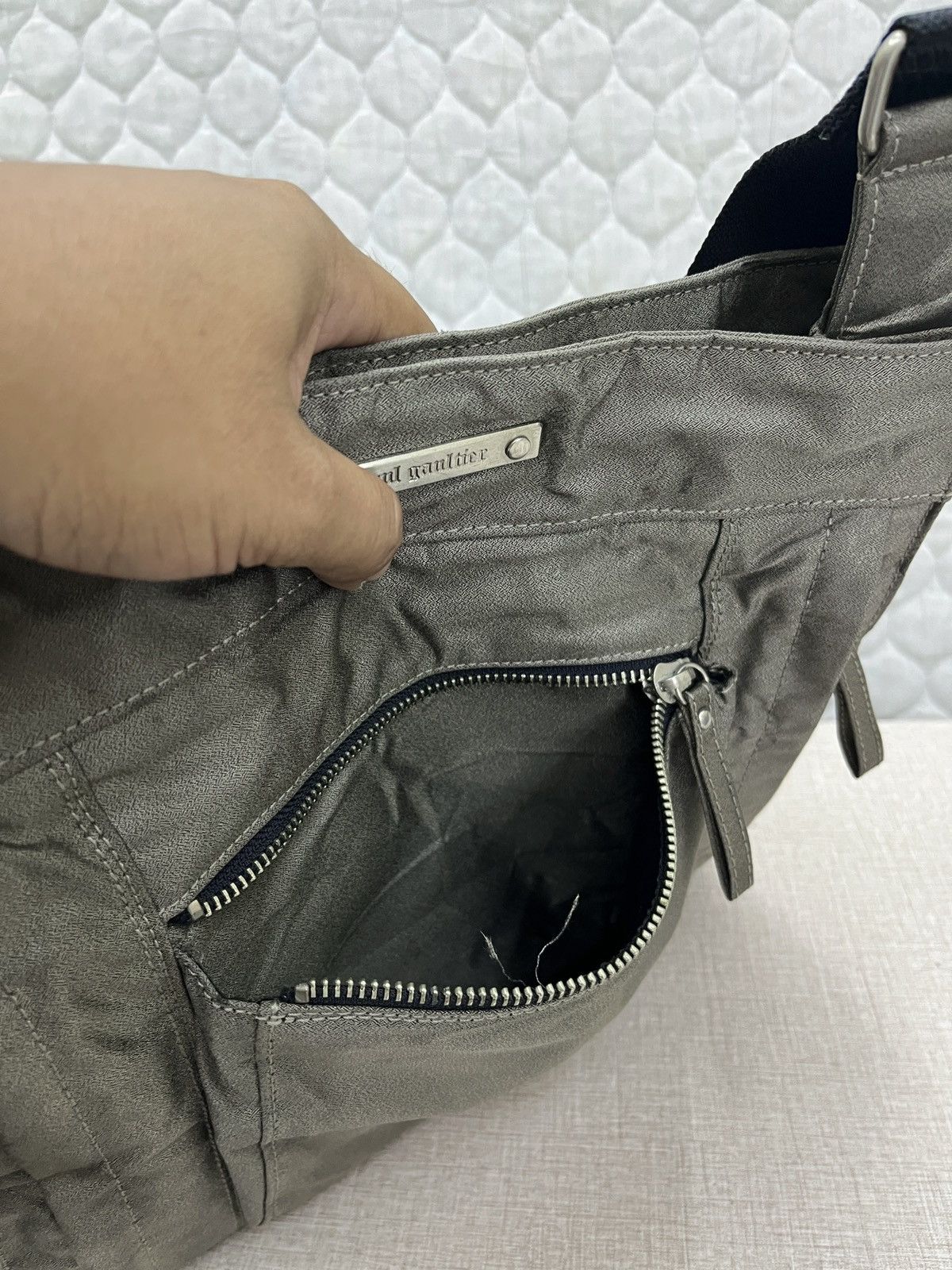 Jean Paul Gaultier ❤️‍🔥❤️‍🔥❤️‍🔥JEAN PAUL GAULTIER CROSS BODY BAG Size ONE SIZE - 9 Thumbnail