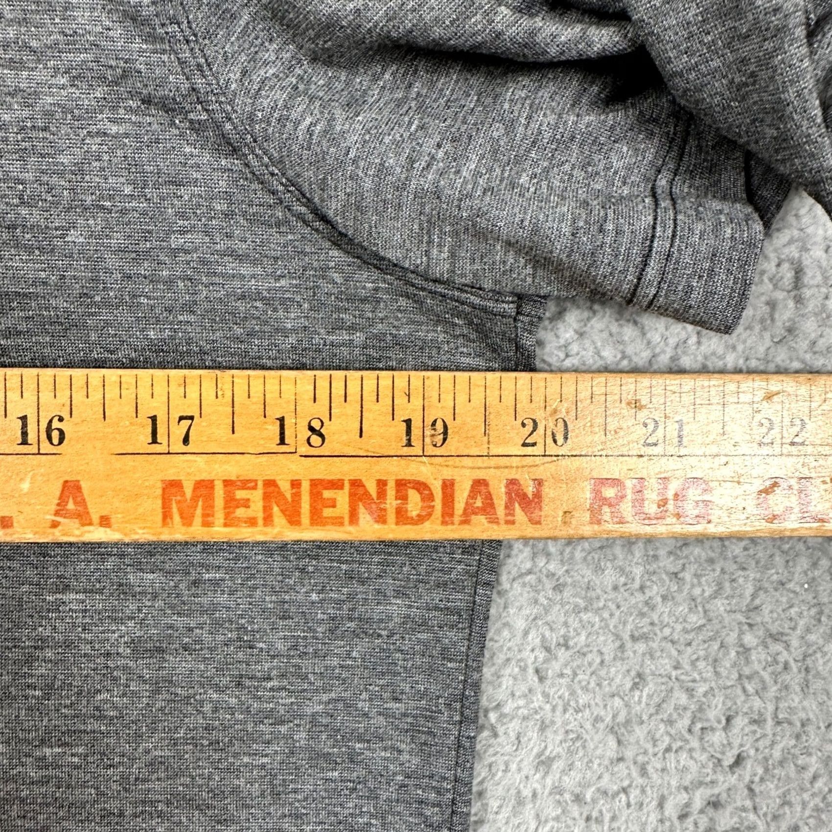 Lululemon Lululemon Polo Shirt Golf Polo Mens Medium Gray Short Sleeve Athletic Outdoor Size US M / EU 48-50 / 2 - 5 Thumbnail