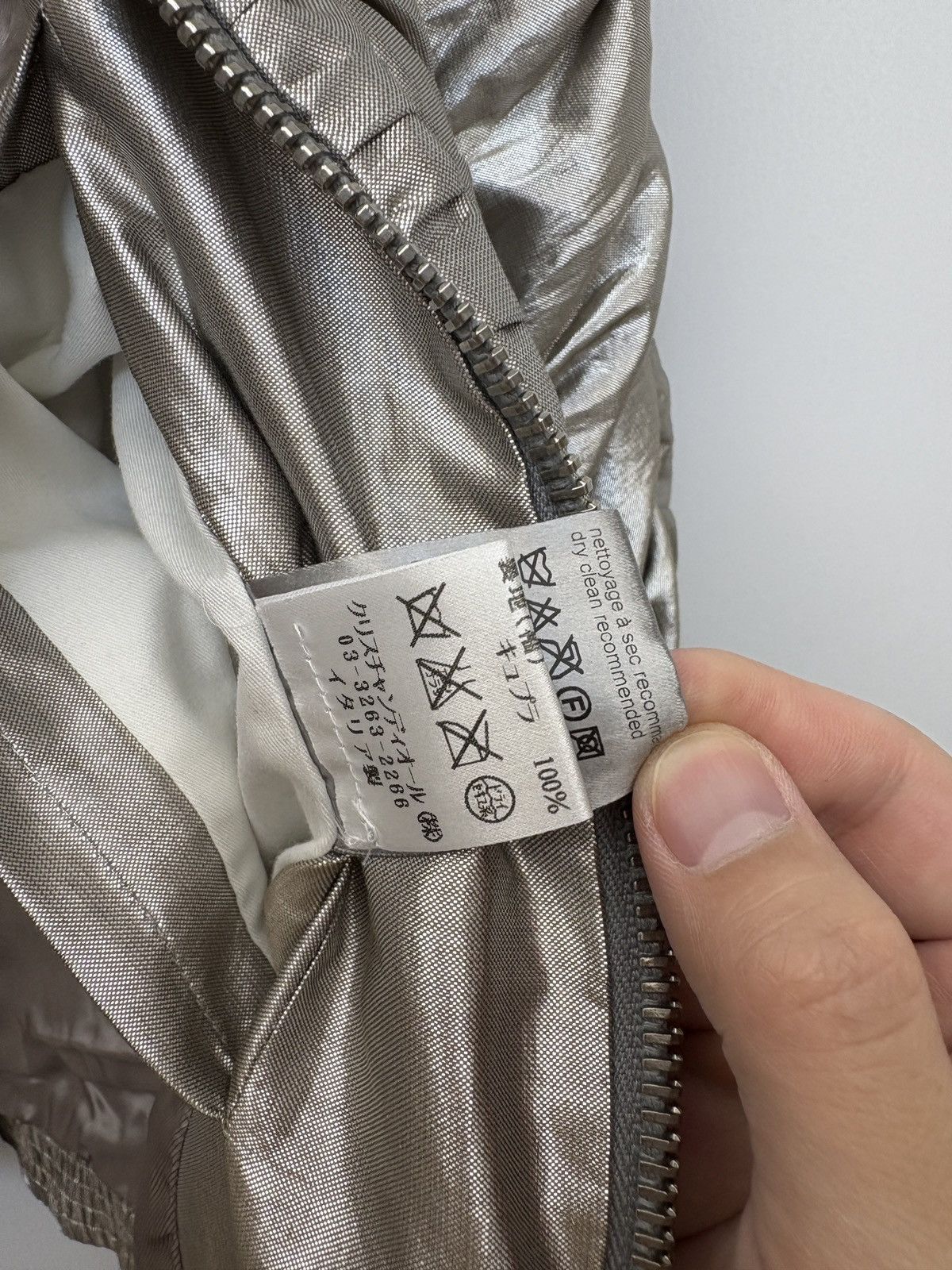 Dior Dior 07Ss Show Style Laser Silver Enamel Pleated Thin Jacket Size US S / EU 44-46 / 1 - 9 Thumbnail