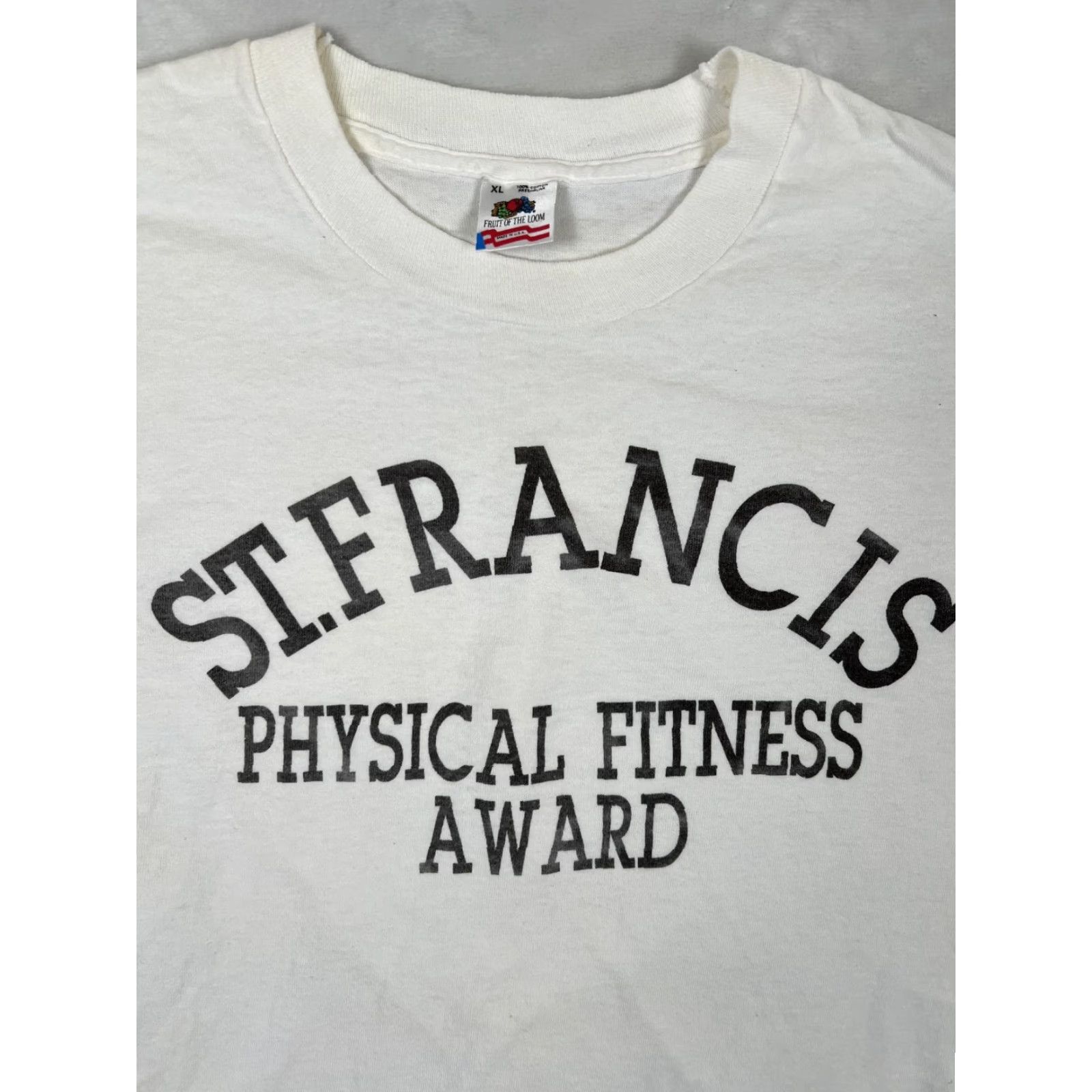 Fruit Of The Loom VINTAGE Fruit of the Loom ST. FRANCIS PHYSICAL FITNESS AWARD Mens XL White Short Sleeve T-Shirt US Made Size US XL / EU 56 / 4 - 2 Thumbnail