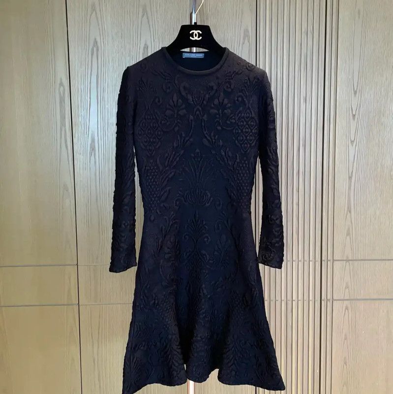 Alexander McQueen Alexander McQueen Black Wool Blend Fishtail Dress 0089 Size XS / US 0-2 / IT 36-38 - 1 Thumbnail