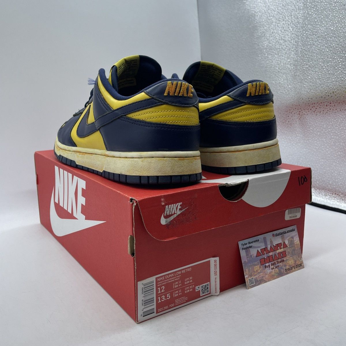 Nike Dunk low Michigan Size US 12 / EU 45 - 4 Thumbnail