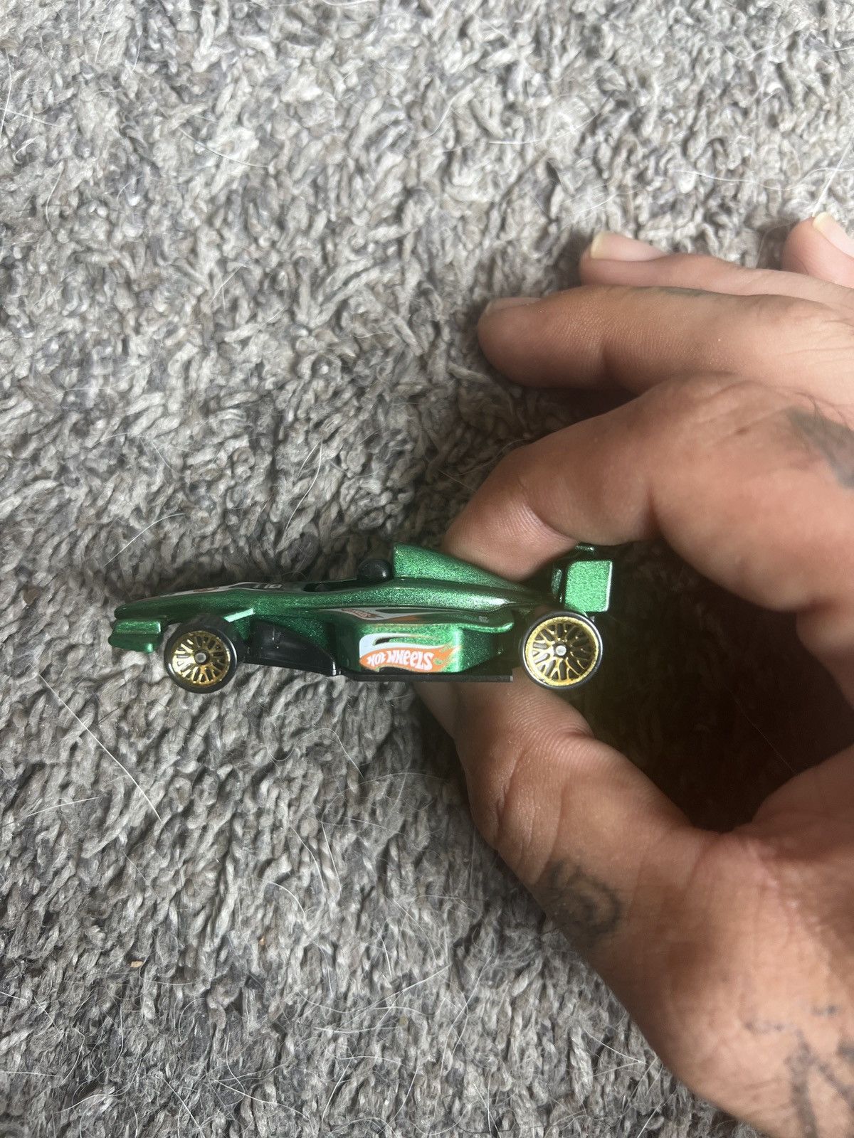 Vintage 1998 Mattel Hot Wheels GP-2009 Indy Formula 1 Race Car Size ONE SIZE - 3 Thumbnail