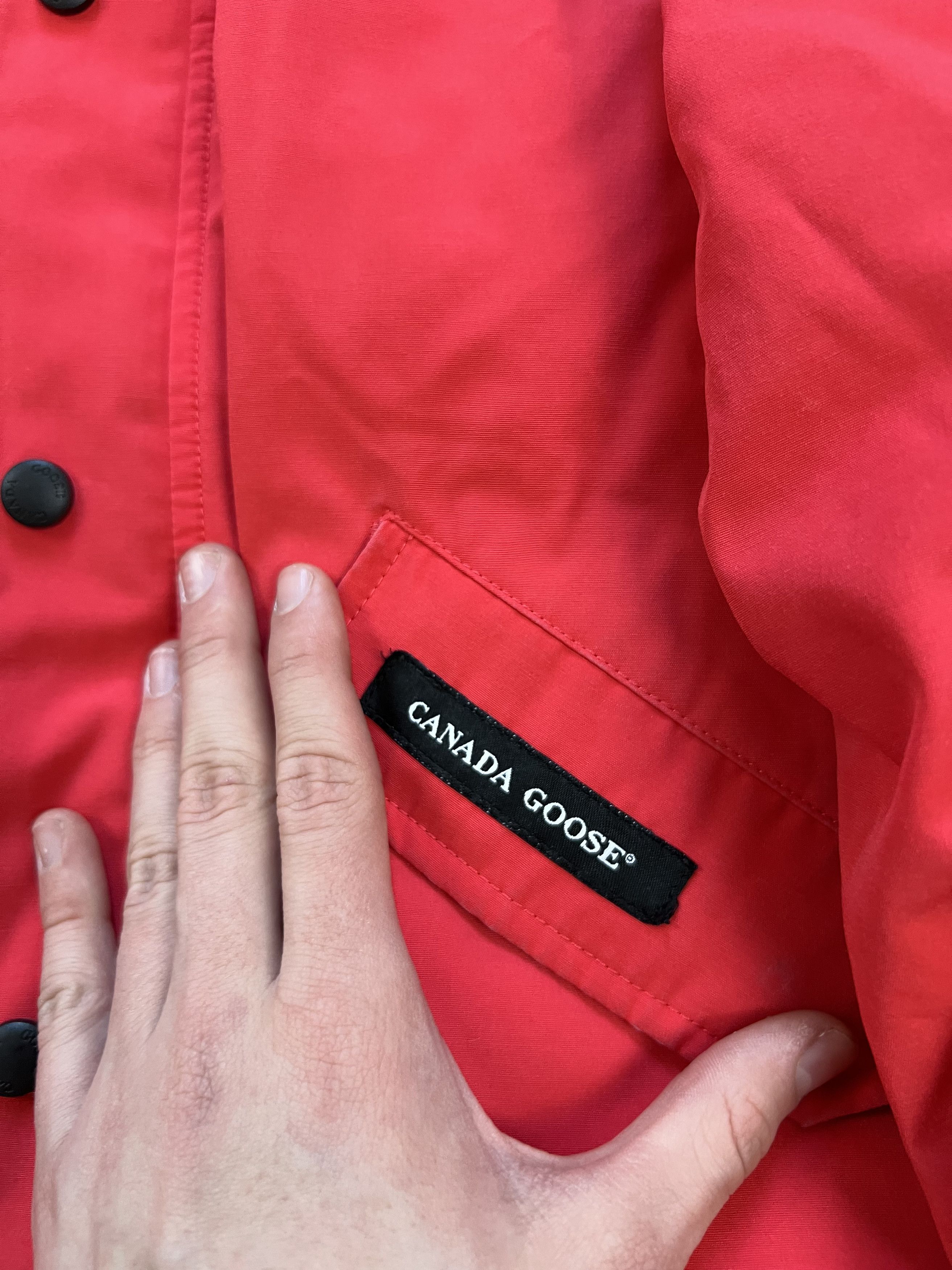 Canada Goose canada goose puffer bomber size (18) like S-M legit luxury Size US S / EU 44-46 / 1 - 3 Thumbnail