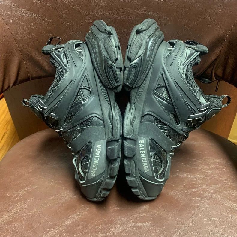 Balenciaga Balenciaga Track Sneakers Size 35 Excellent Condition-2506 Size US 5 / IT 35 - 5 Thumbnail