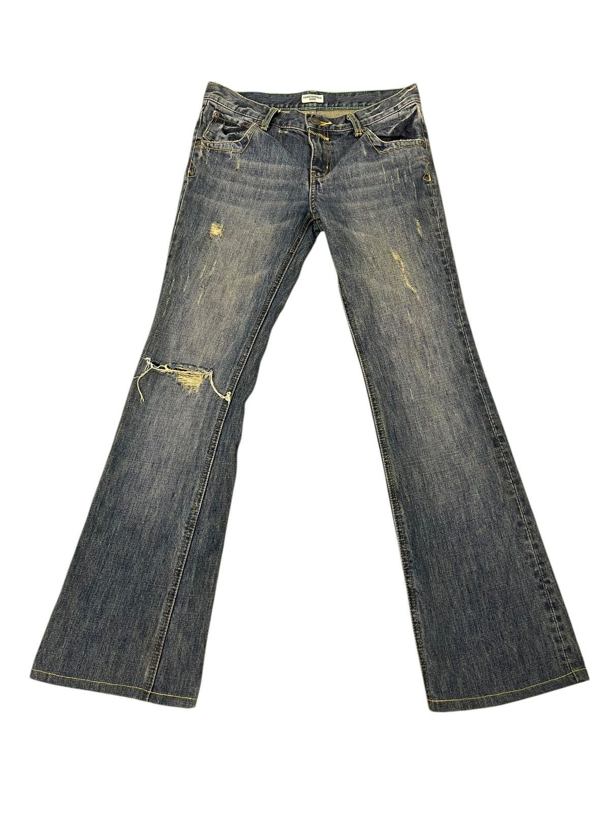 Japanese Brand Flare Jeans Honeysuckle Rose Faded Distress Boot Cut 7🟦 Size US 29 - 2 Thumbnail
