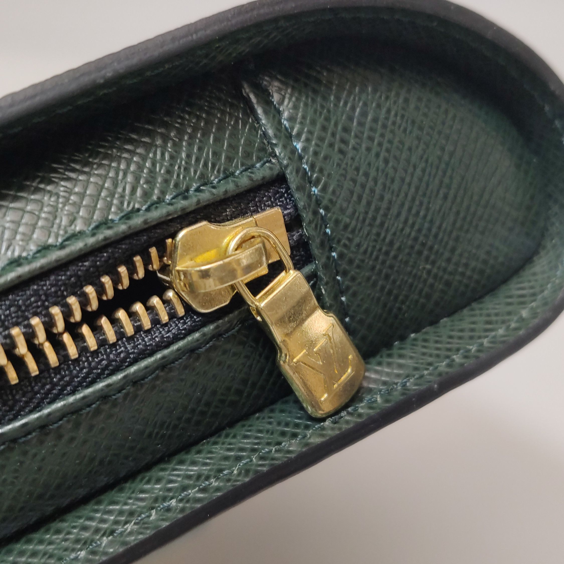 Louis Vuitton Louis Vuitton (LV) Baikal leather solid color clutch -y2506 Size ONE SIZE - 7 Thumbnail