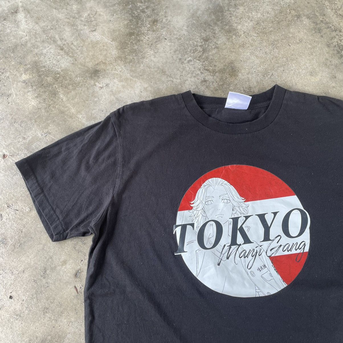 Anime × Vintage 🔥🔥🇯🇵Tokyo Revengers Manji Gang Manga Series Promo Tee Size US M / EU 48-50 / 2 - 6 Thumbnail