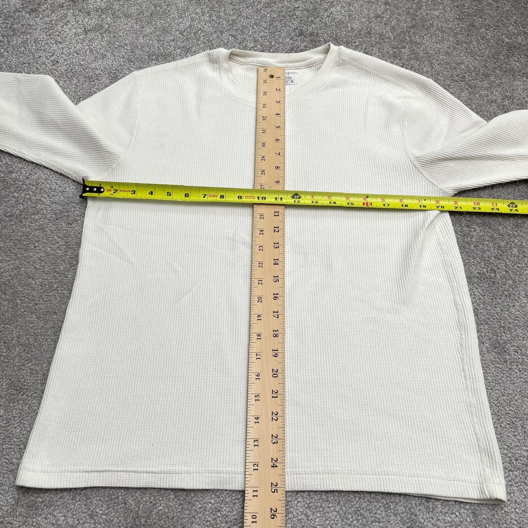 Fruit Of The Loom Fruit Of The Loom Shirt Men XL White Crew Long Sleeve T-Shirt Cadence: Classic, Outdoor, Designer / Regular Fit Size US XL / EU 56 / 4 - 6 Thumbnail