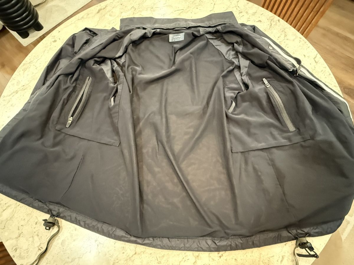 Acronym Acronym J95-WS Windstopper in Black Size M Size US M / EU 48-50 / 2 - 7 Thumbnail