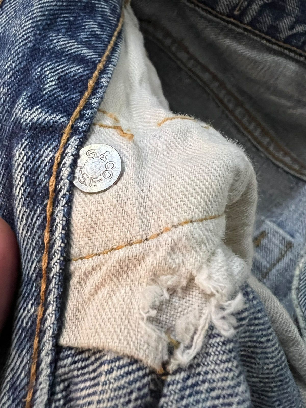 Levi's 70’s Distressed Thrashed Levis 501 Selvedge Rindem button#6 Size US 29 - 13 Thumbnail