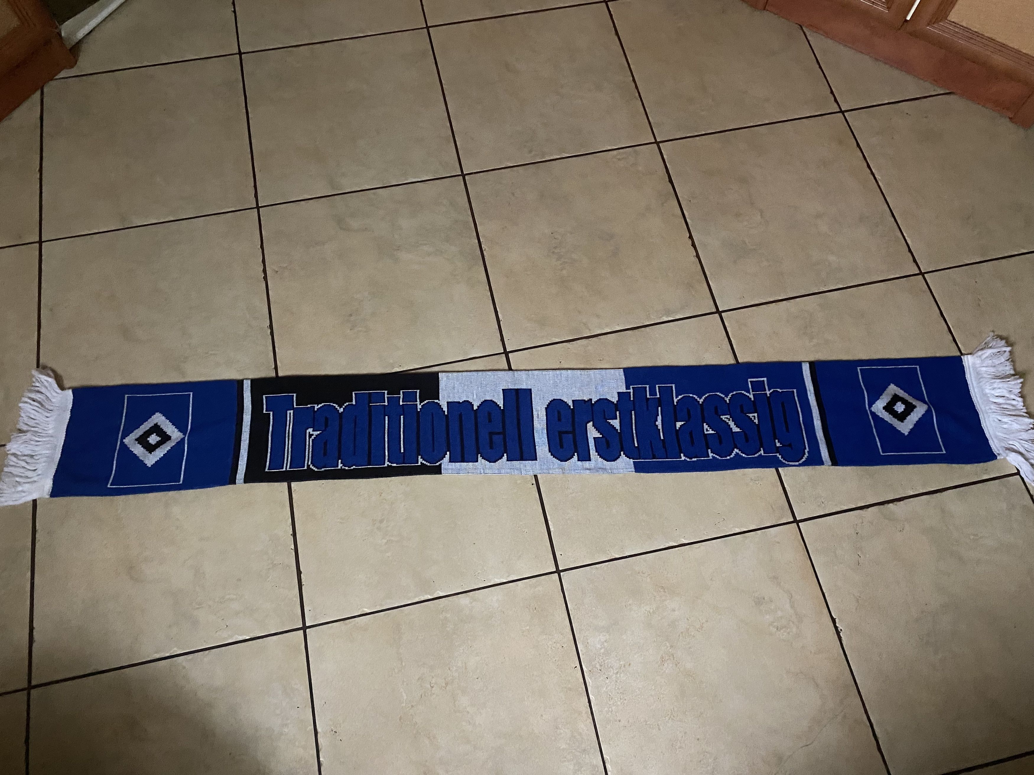 Other Unique HSV HAMBURG football scarf - SPECIAL OFFER Size ONE SIZE - 6 Thumbnail