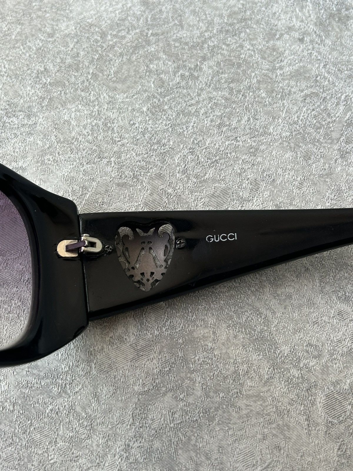 Gucci Gucci GG3057S Heart Logo Sunglasses Size ONE SIZE - 6 Thumbnail