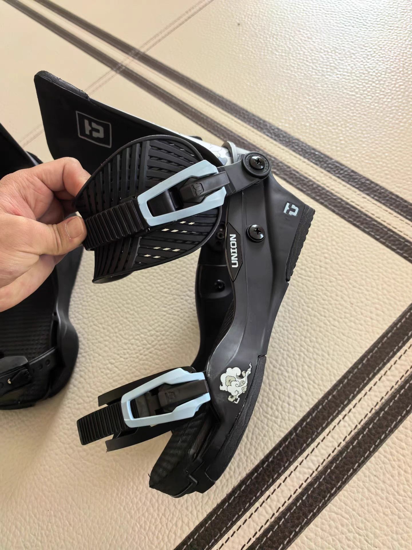 Union LA Union Year of the Dragon Snowboard Binding K17 Size ONE SIZE - 3 Thumbnail