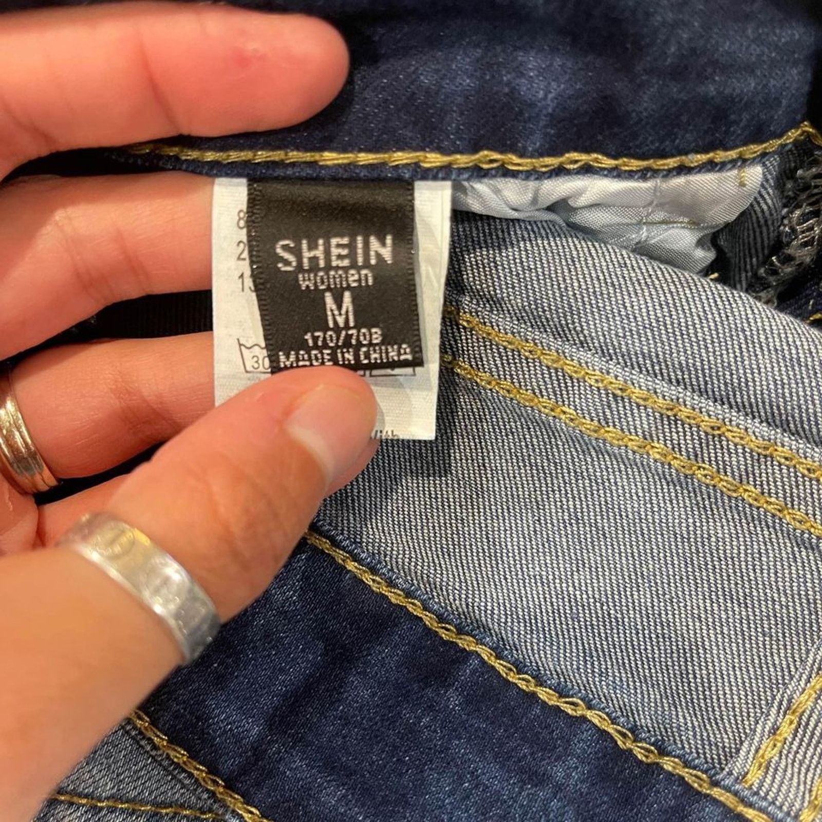 Shein Shein Distressed Raw Hem Flare Leg Denim Jeans Women’s 6 Size 28" / US 6 / IT 42 - 7 Thumbnail