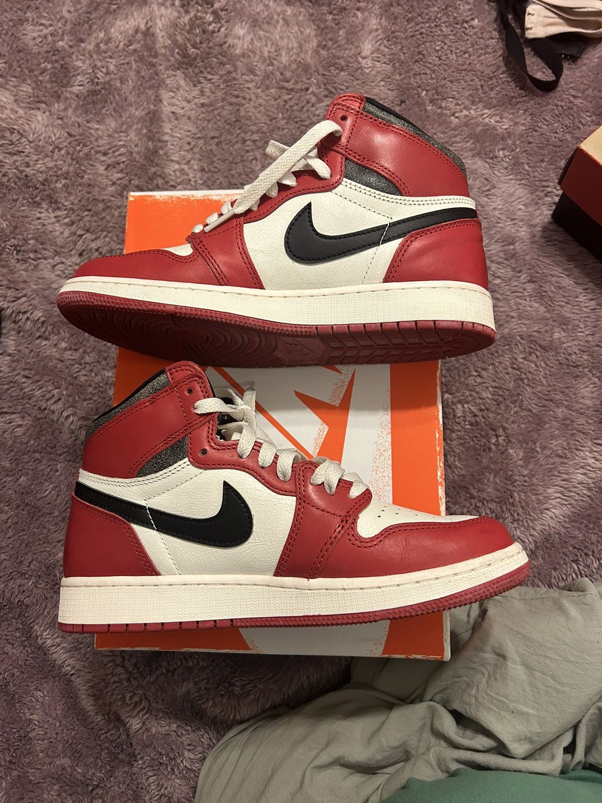 Jordan Brand Jordan 1 Chicago Lost & Found Size US 6.5 / EU 39-40 - 2 Thumbnail