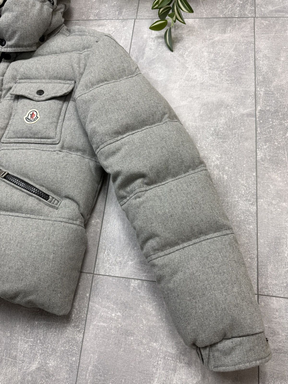 Moncler Vintage Moncler Branson Puffer Down Gray Snap Jacket Size 1 Size US S / EU 44-46 / 1 - 4 Thumbnail