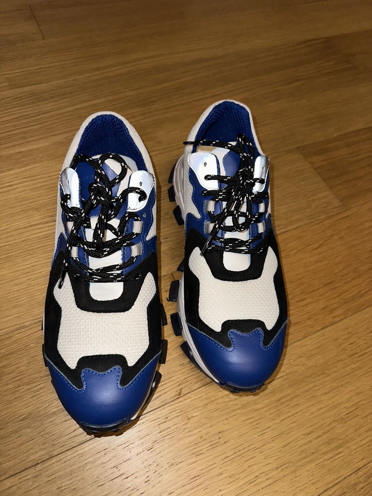 Cinzia Araia CINZIA ARAIA FABRIC AND LEATHER SNEAKERS Size US 10 / EU 43 - 4 Thumbnail